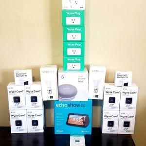 Wyze Cam V3 smartphone starter pack